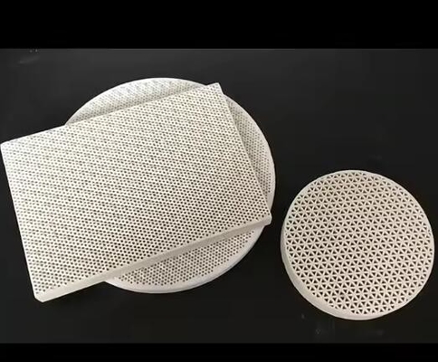 Высокопрочная 50-200 мм Кордиеритная пористая инфракрасная медовая керамическая плита для термоупорной стойкости горелки