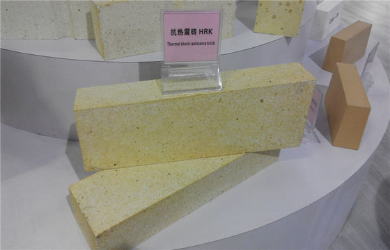 Кирпич андалузита огнеупорных кирпичей хорошей пористости печи устойчивости на крип тугоплавкой низкой небольшой как подкладка и контролер